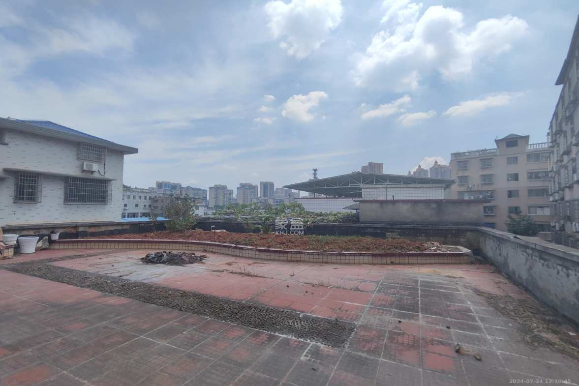 红旗商贸城  3室2厅1卫   2000.00元/月室内图