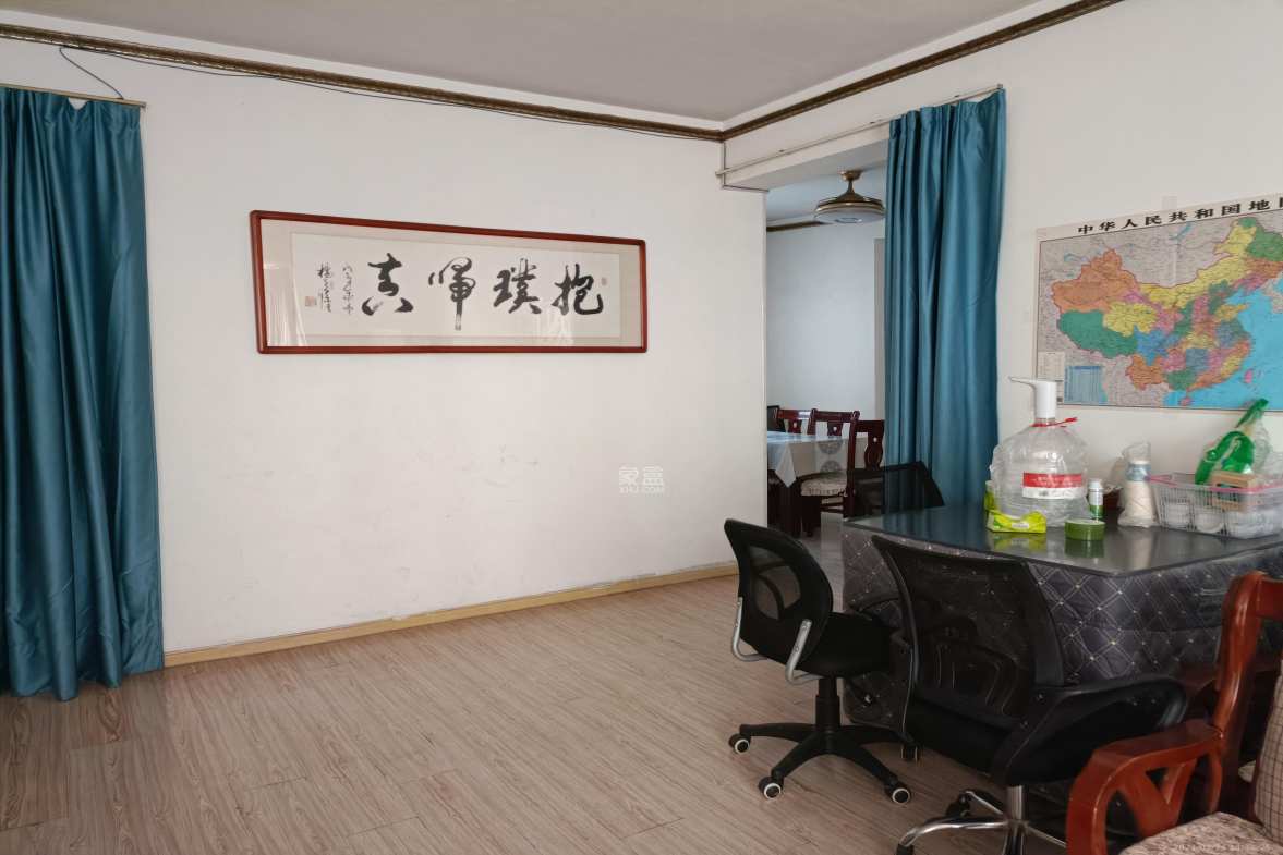华雅花园  3室2厅2卫   3100.00元/月室内图