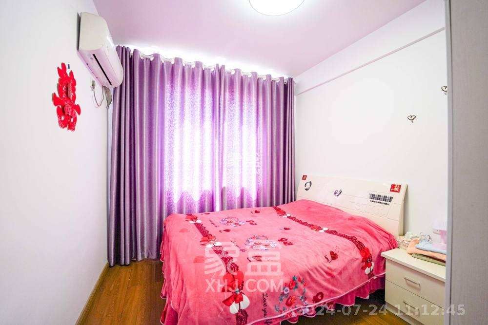 佛奥康桥水岸  2室2厅1卫   1300.00元/月室内图
