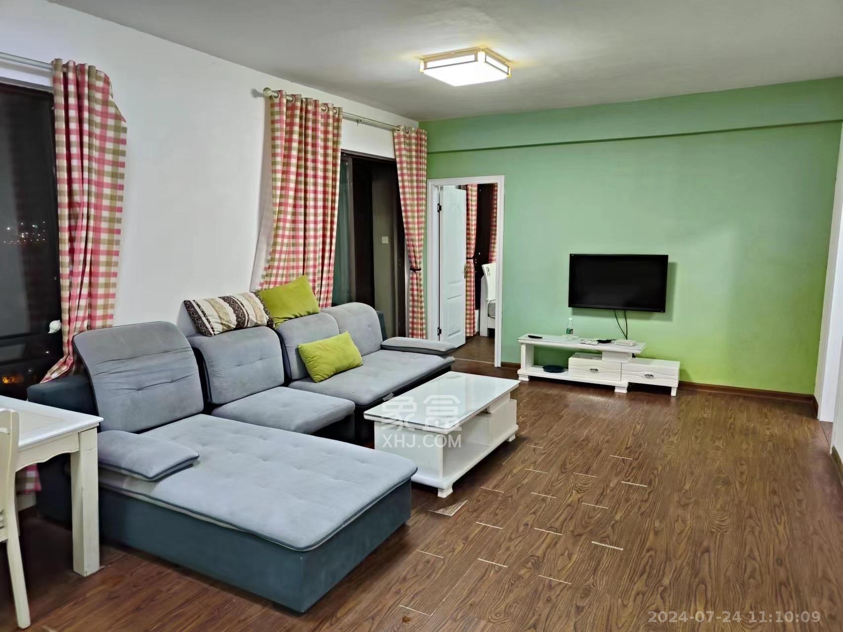 合能洋湖公馆  1室2厅1卫    2700.0元/月