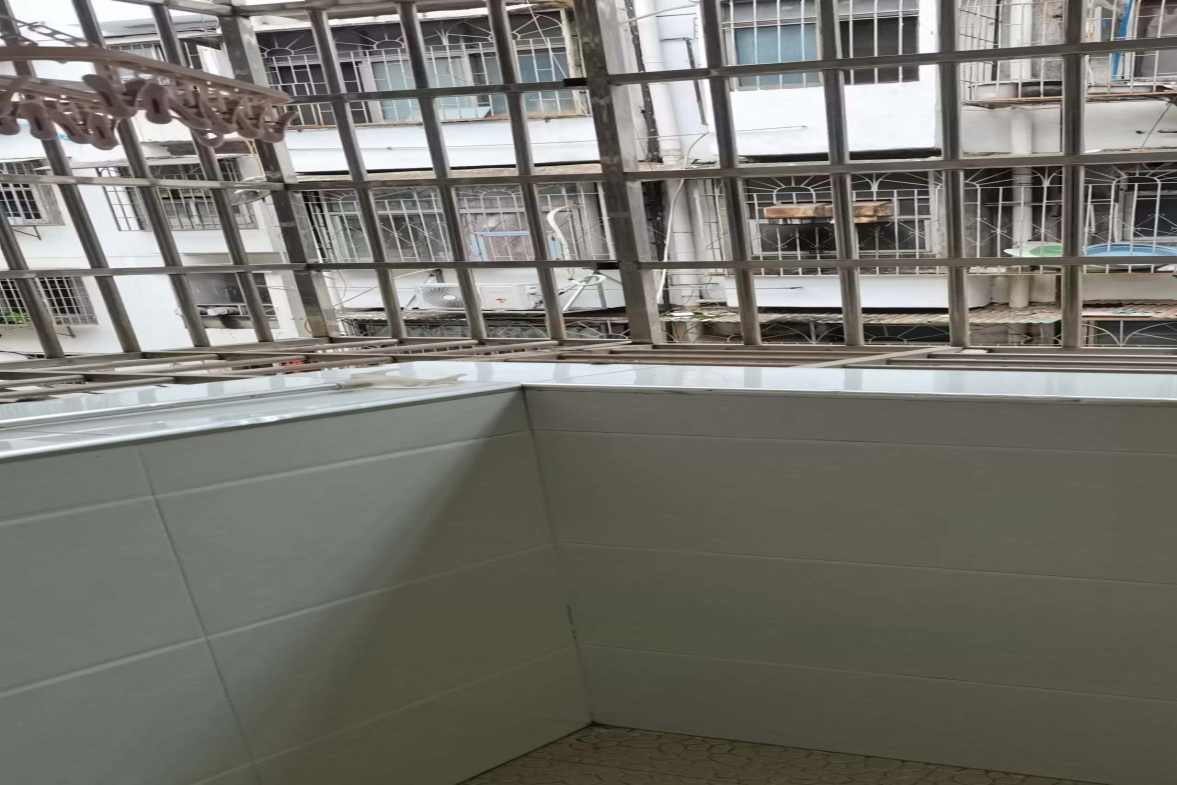 娄底市电子研究所 2室1厅1卫 900.0元/月 娄底市电子研究所 2室1厅1卫 900.0元/月室内图