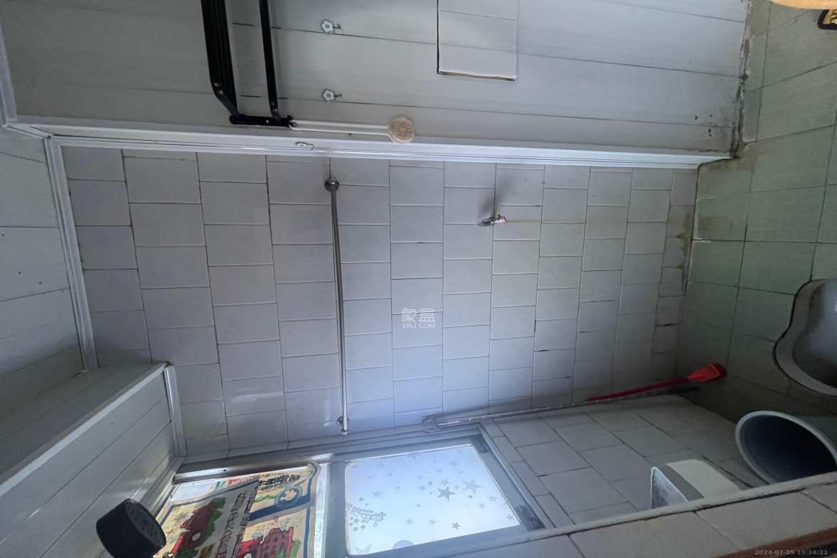 荷叶塘社区（雨花区）  3室1厅1卫   1900.00元/月室内图