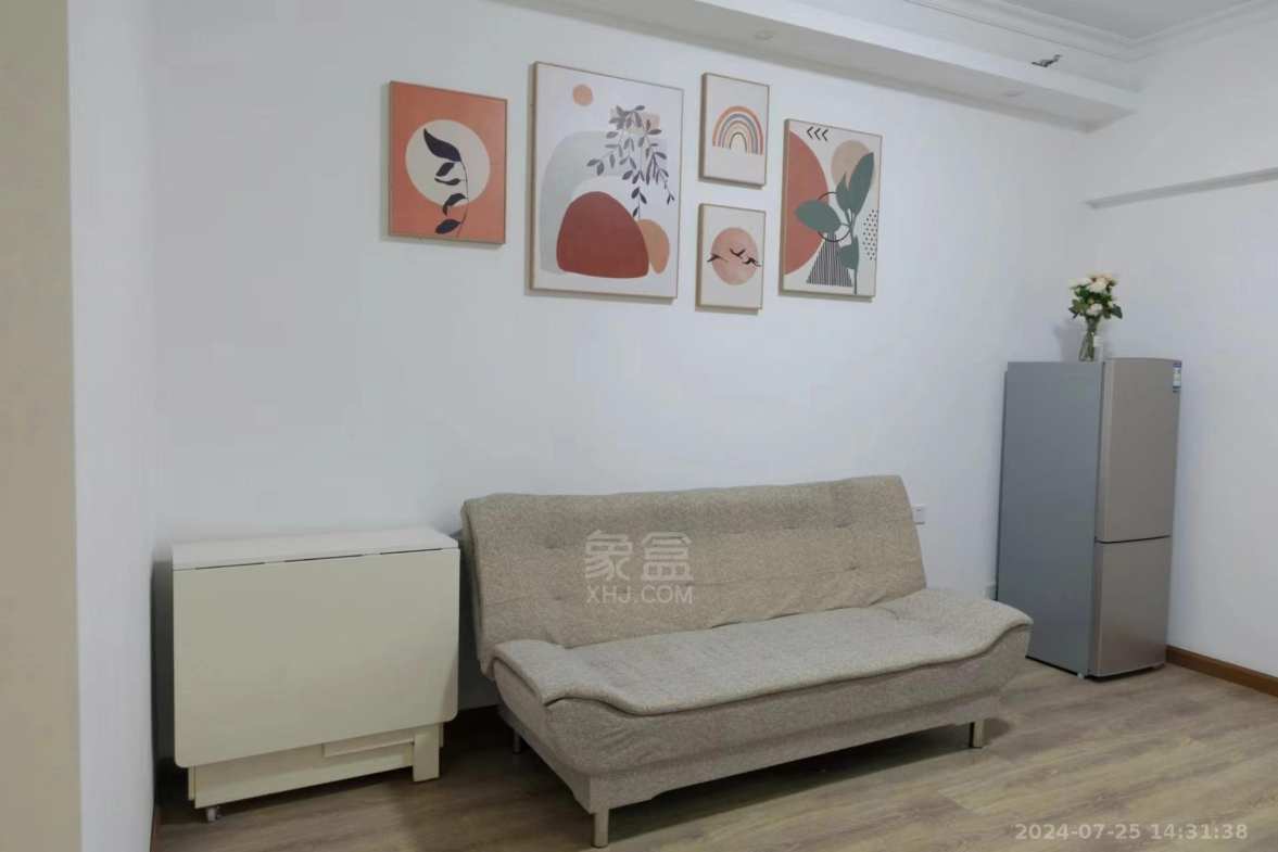 东城商业广场（东成）  1室1厅1卫    1500.0元/月室内图1