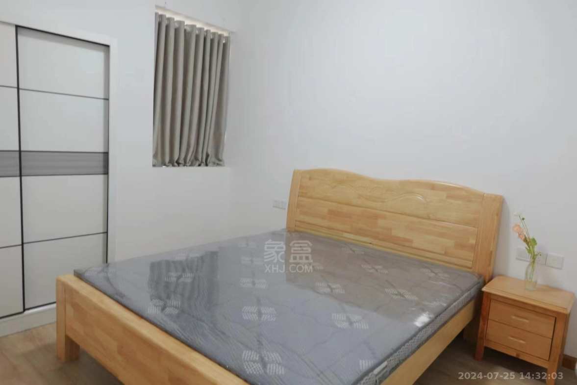 东城商业广场（东成）  1室1厅1卫    1500.0元/月室内图