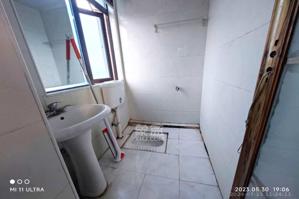 天下一家  1室1厅1卫   1000.00元/月室内图