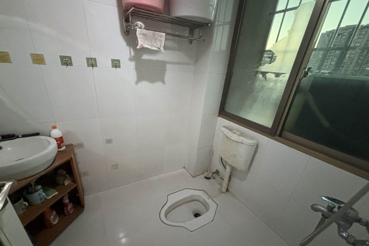 桃李源  3室2厅2卫   1200.00元/月室内图