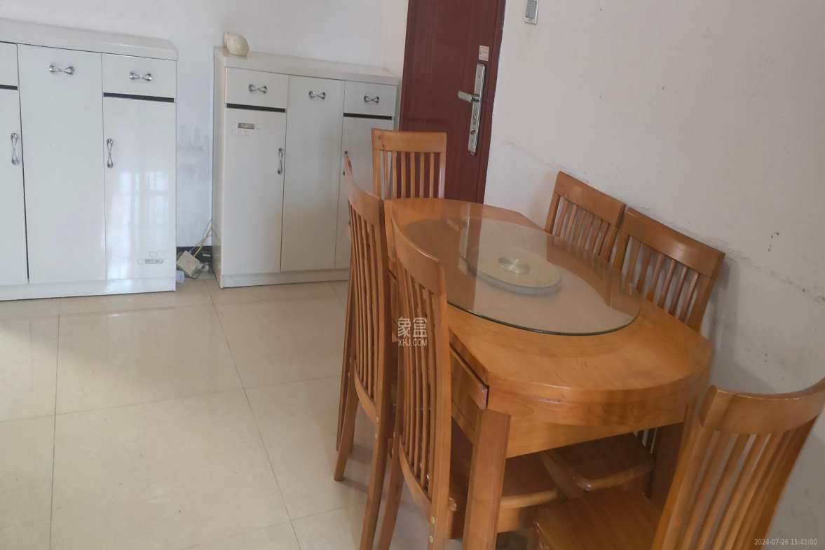 山水英伦 3室2厅2卫 2500.0元/月 山水英伦 3室2厅2卫 2500.0元/月室内图