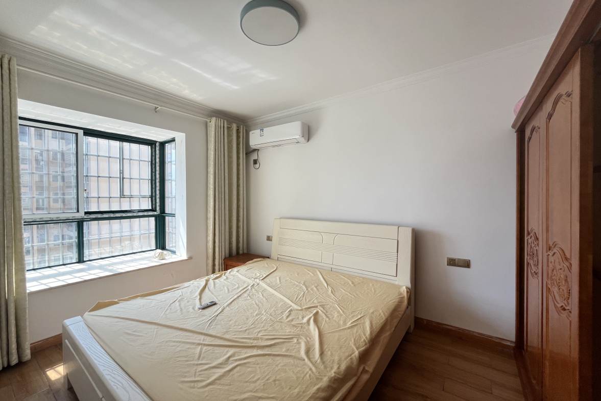 吉泰丽园  3室2厅2卫    1600.0元/月室内图