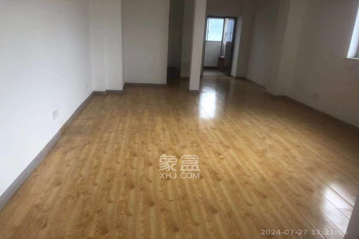 鸿飞大厦  1室1厅1卫   2200.00元/月室内图