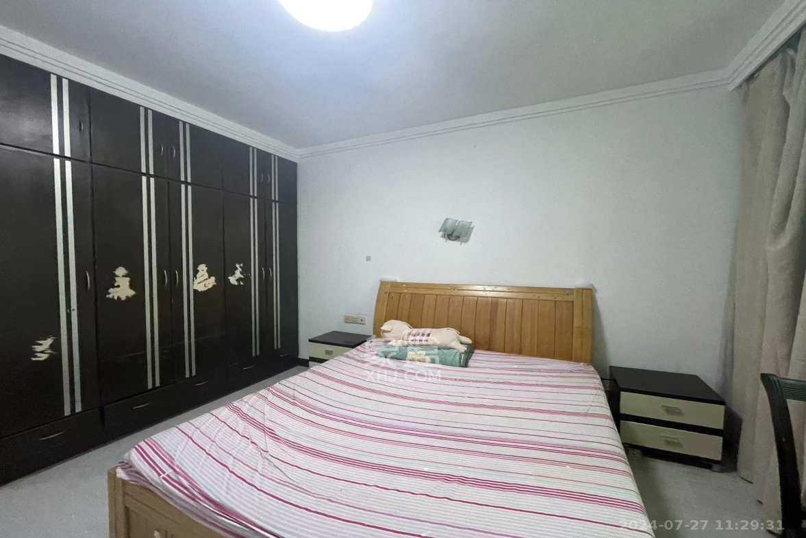 茅屋湾001栋  3室2厅1卫   1600.00元/月室内图