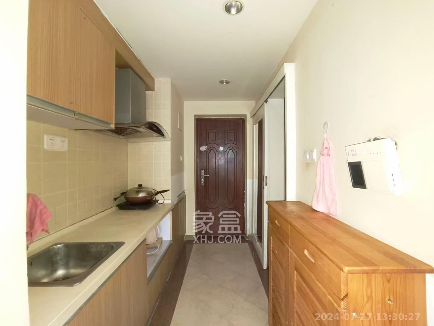 米兰春天  1室0厅0卫    1100.0元/月