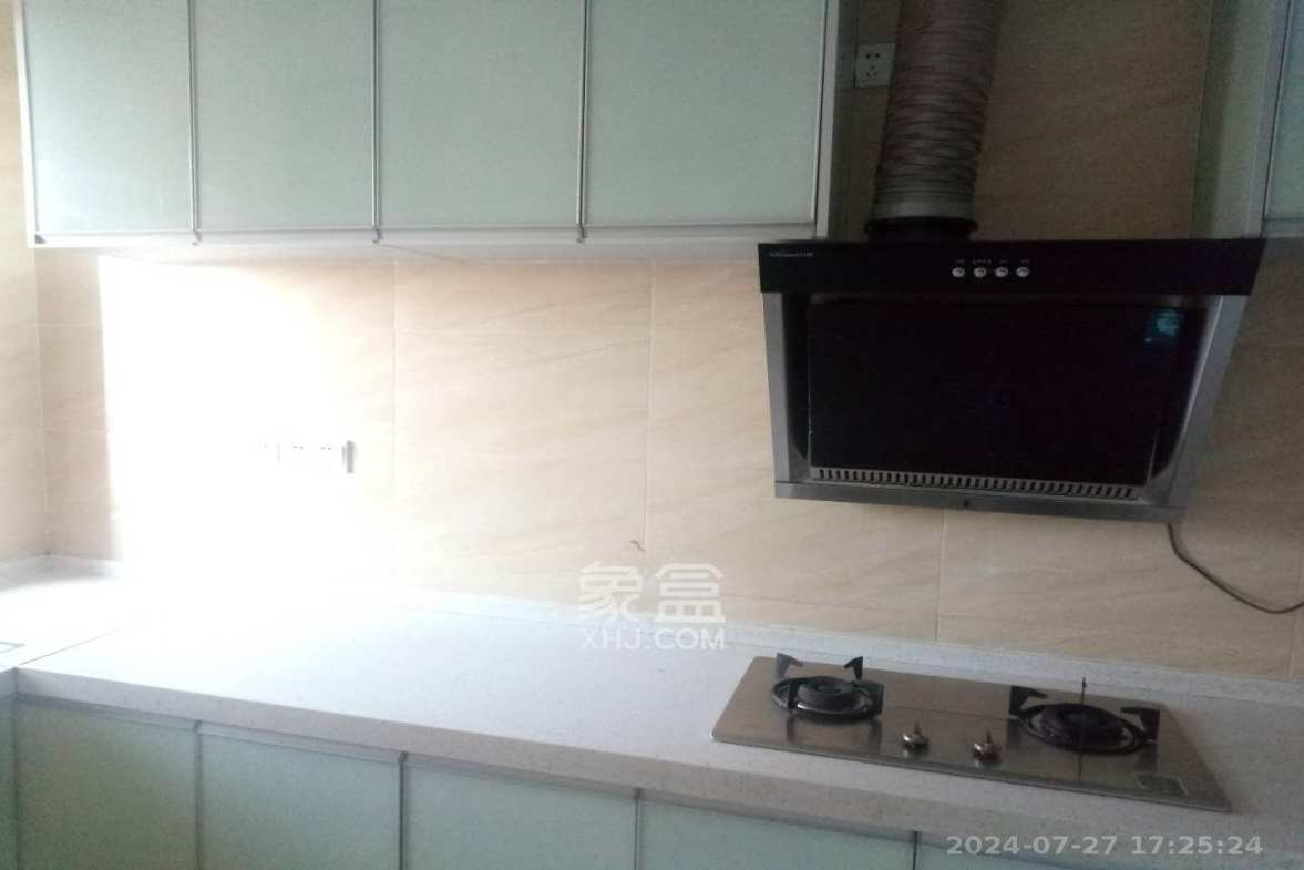旭辉御府  3室2厅2卫   2500.00元/月室内图