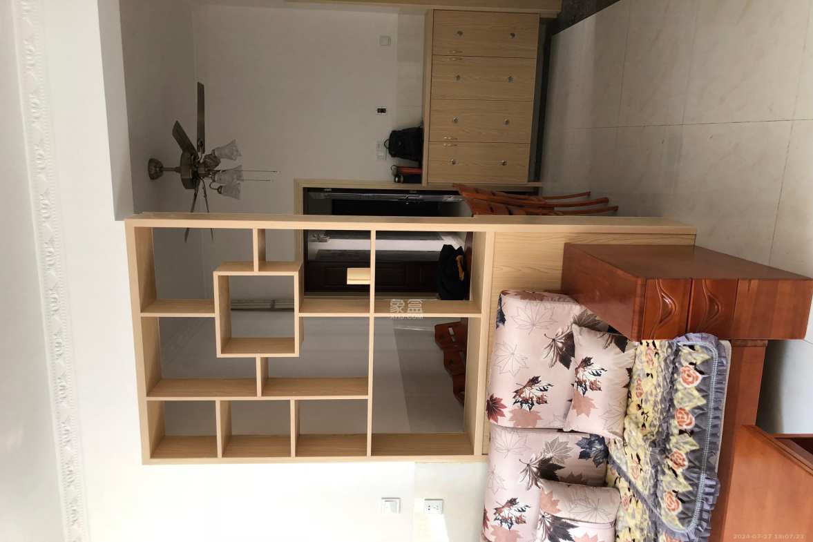 家兴苑  1室2厅1卫   2700.00元/月室内图