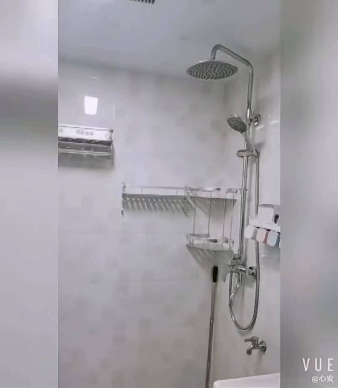 盛世时代广场  1室1厅1卫    1250.0元/月室内图