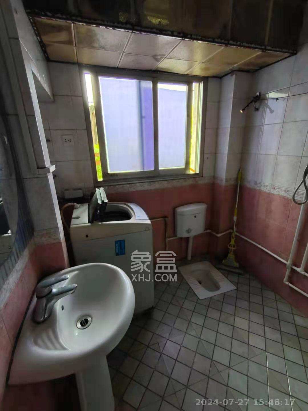 向韶村  3室1厅1卫   2300.00元/月室内图