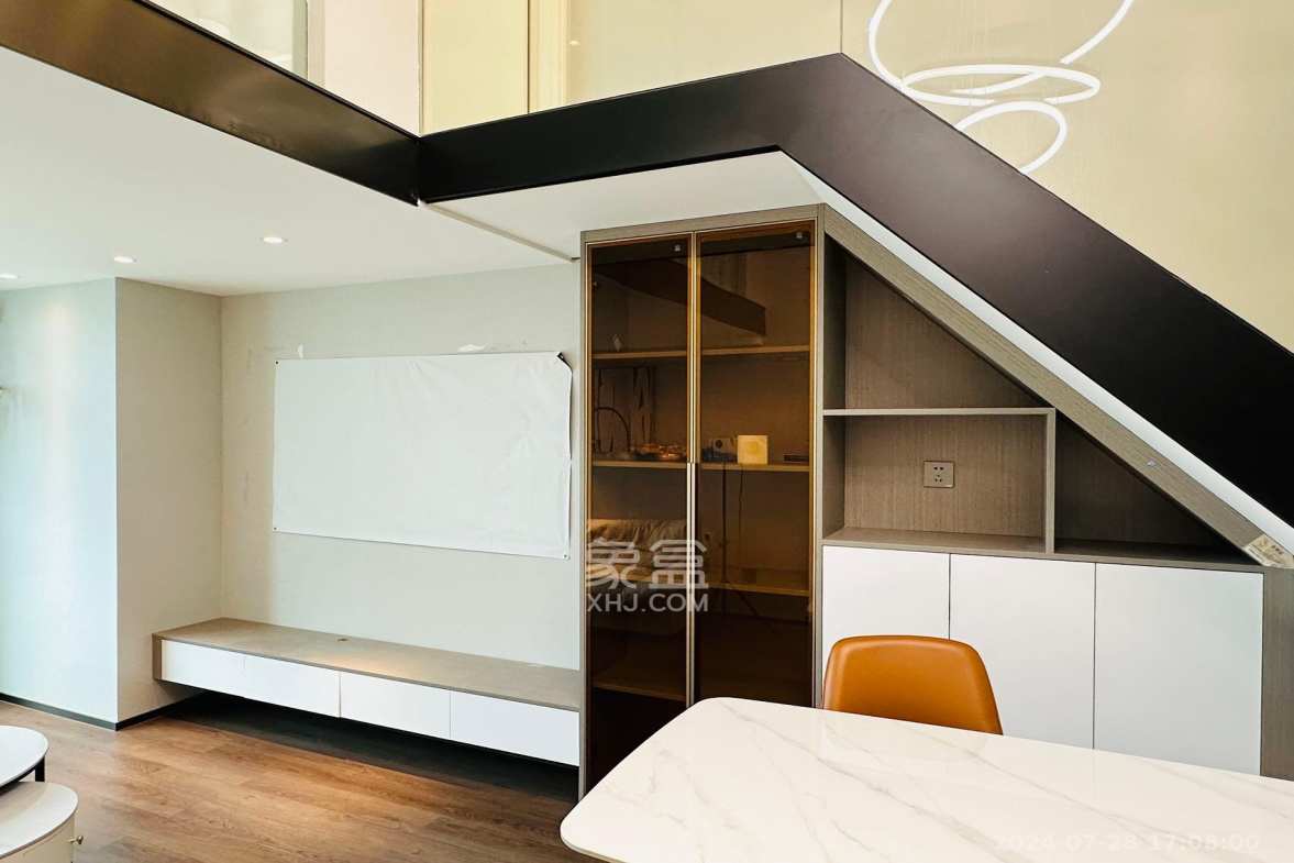 达美寰宇中心 2室1厅1卫 2700.0元/月 达美寰宇中心 2室1厅1卫 2700.0元/月室内图