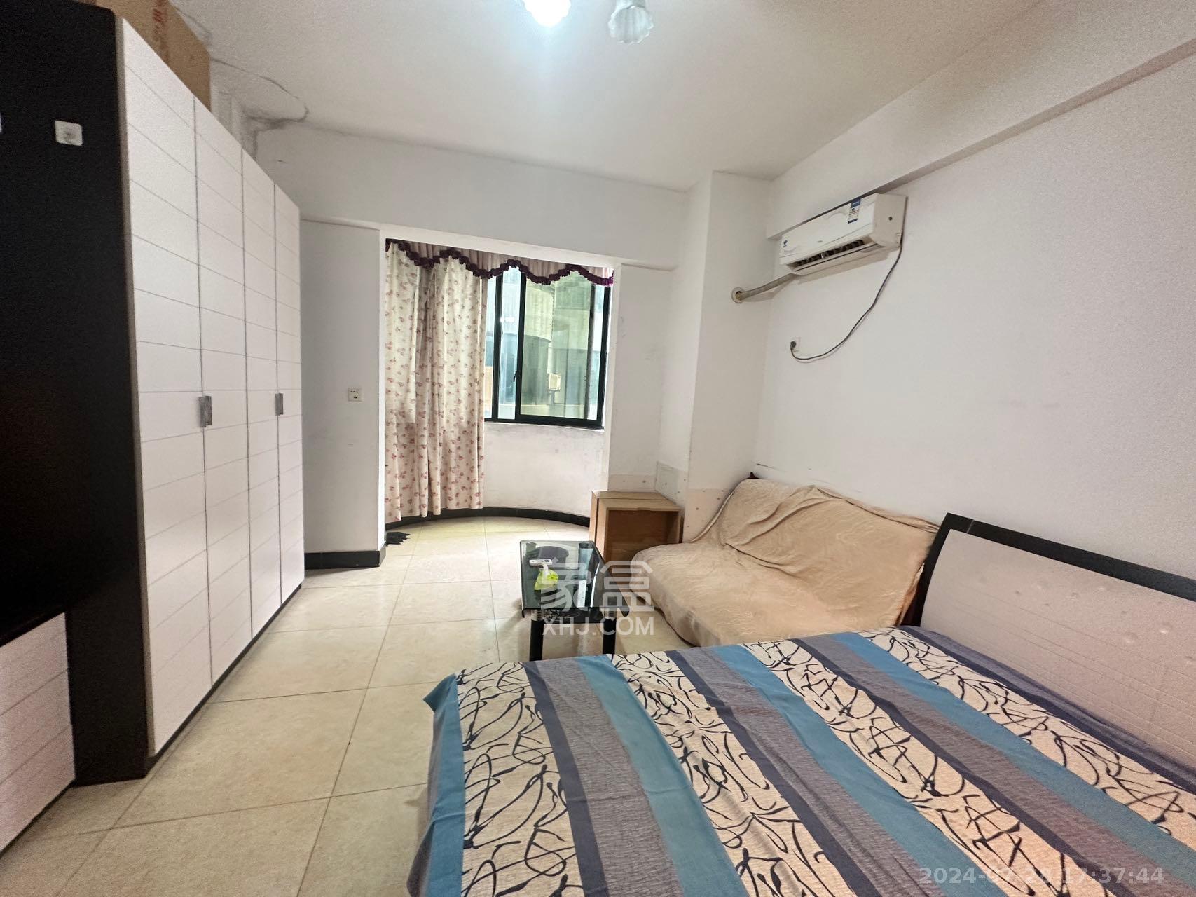 生活艺术城  1室1厅1卫    1200.0元/月