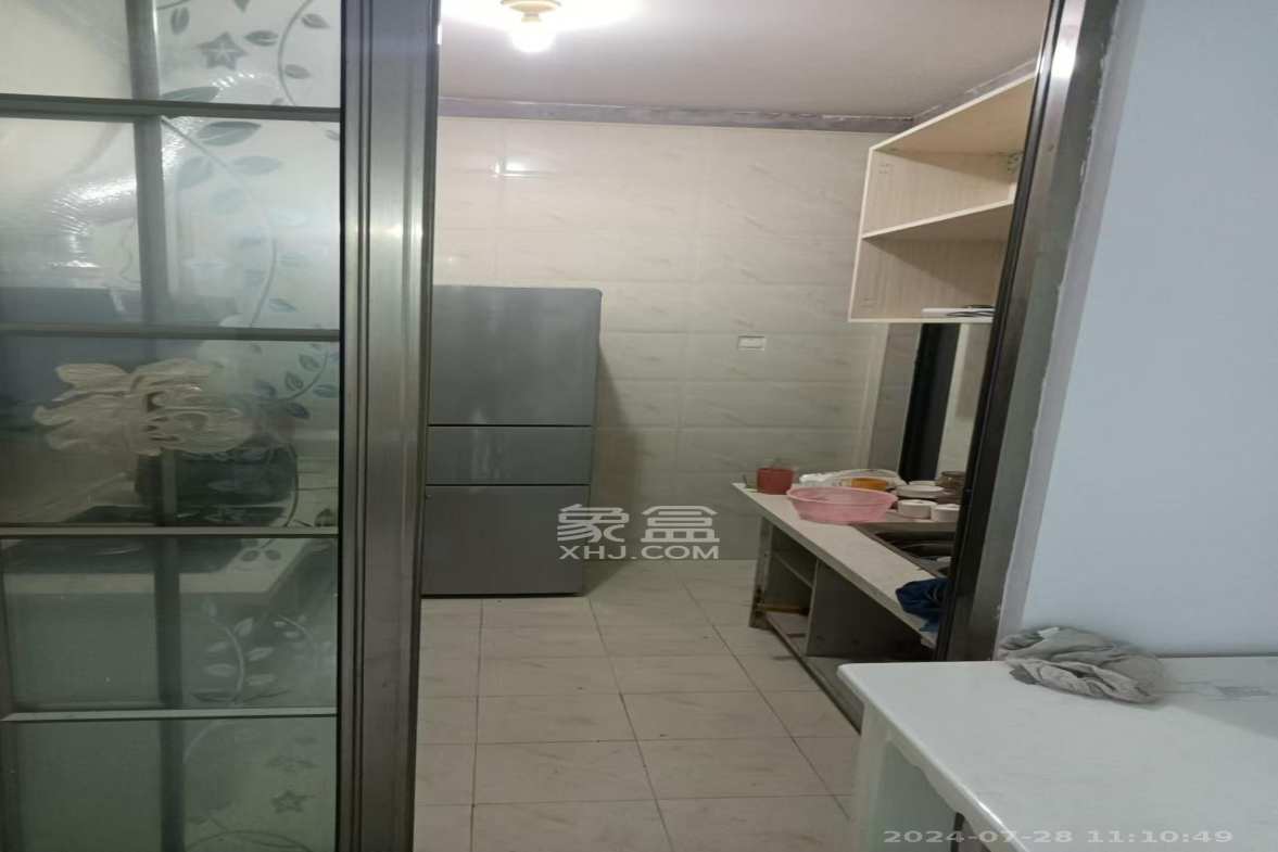 长房半岛蓝湾(观山月) 3室2厅1卫 2500.0元/月 长房半岛蓝湾(观山月) 3室2厅1卫 2500.0元/月室内图