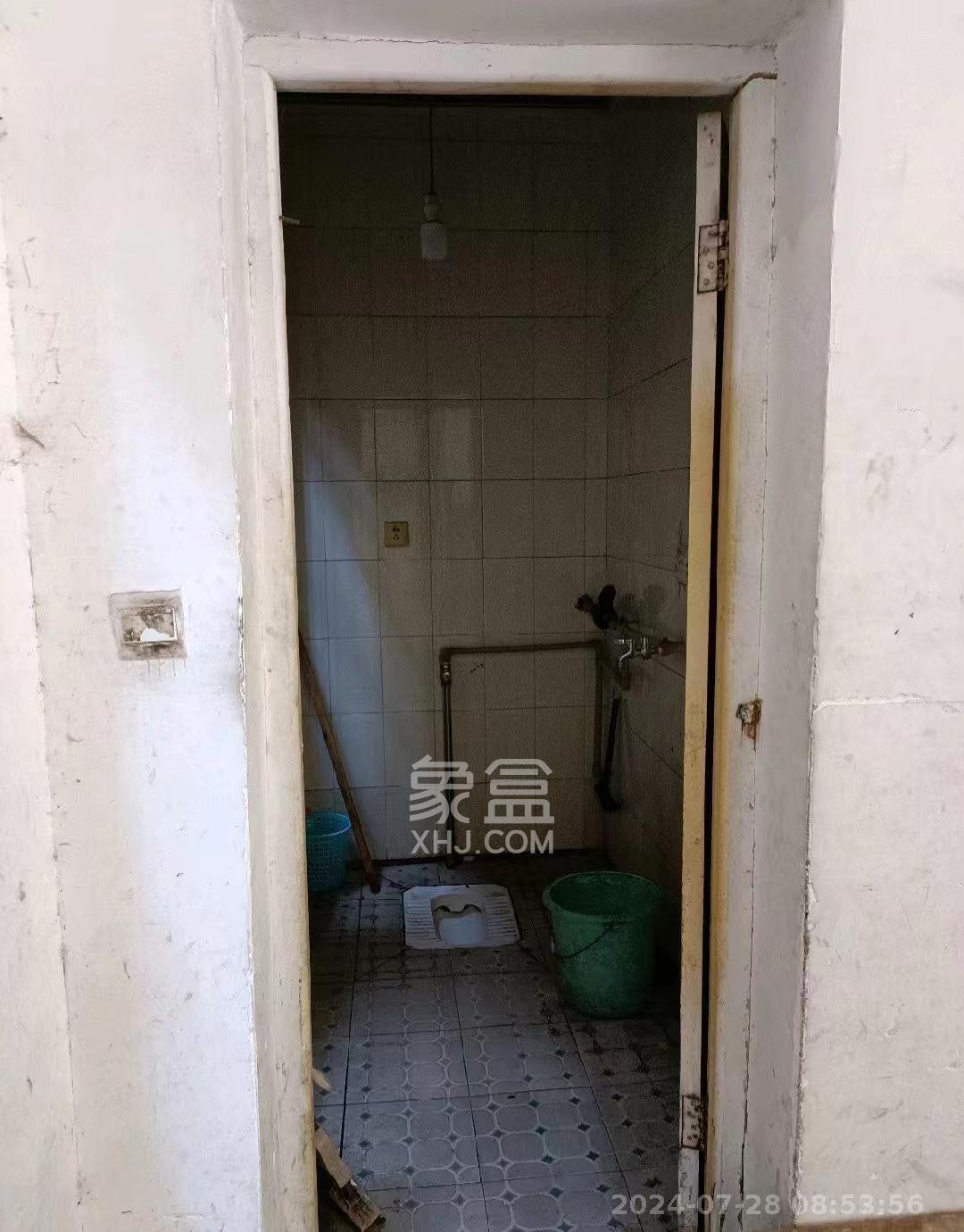 红星安置小区   100.0㎡      4200.0元/月室内图