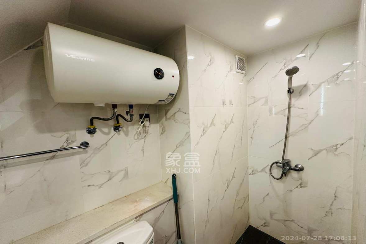 达美寰宇中心 2室1厅1卫 2700.0元/月 达美寰宇中心 2室1厅1卫 2700.0元/月室内图