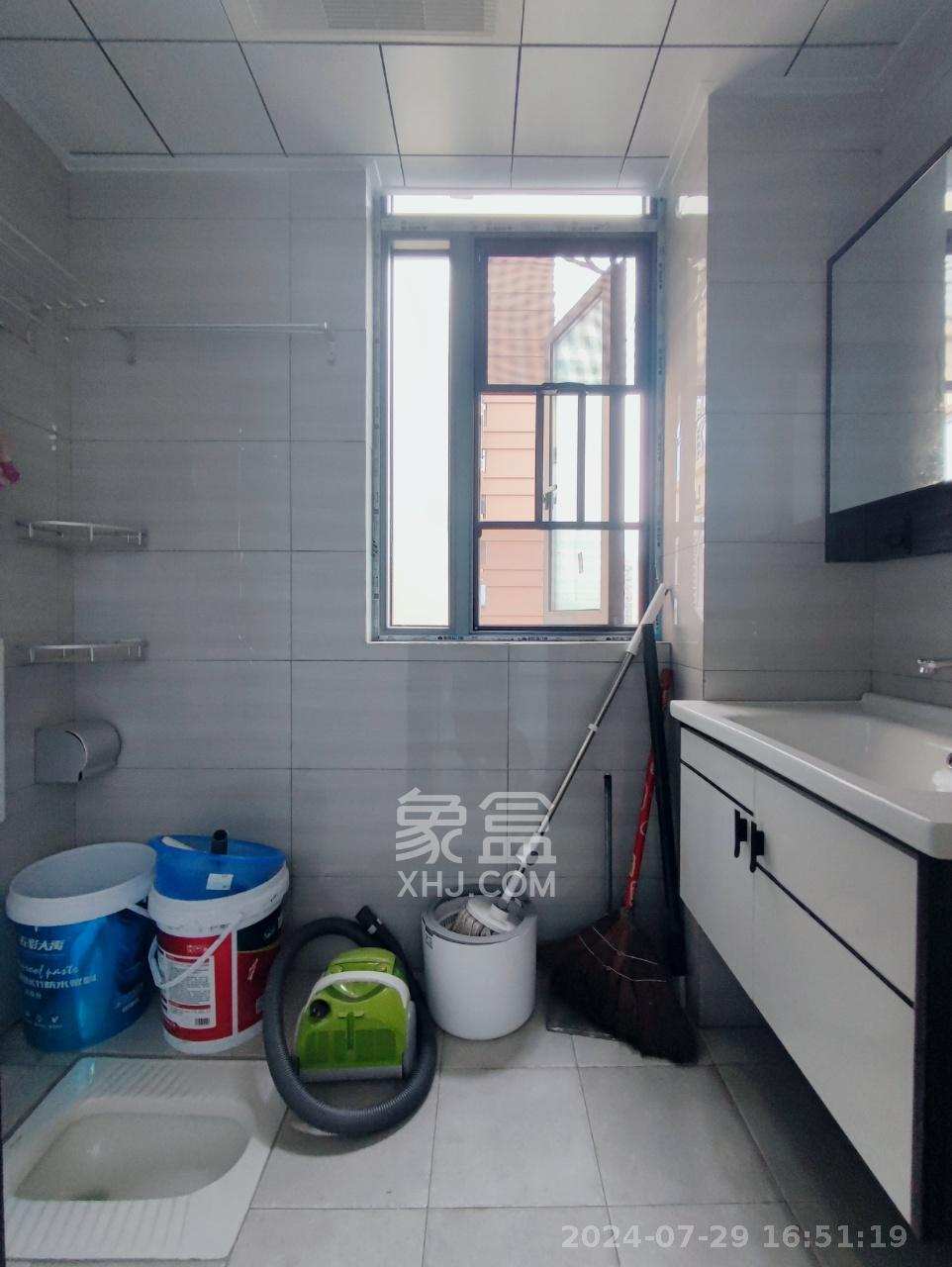 福天星中心(福天星雅苑) 3室3厅1卫 2450.0元/月 福天星中心(福天星雅苑) 3室3厅1卫 2450.0元/月室内图