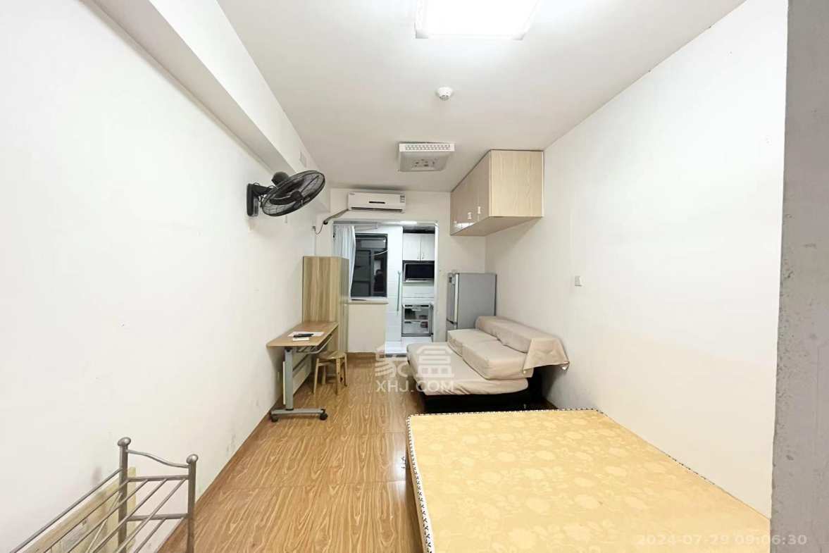保利麓谷林语I区  1室1厅1卫    1100.0元/月室内图1