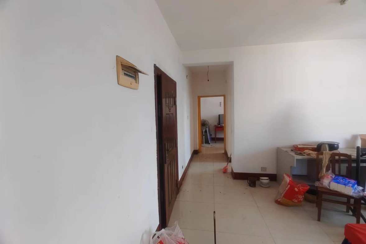 百亩乡镇府家属楼  3室2厅1卫    1700.0元/月室内图