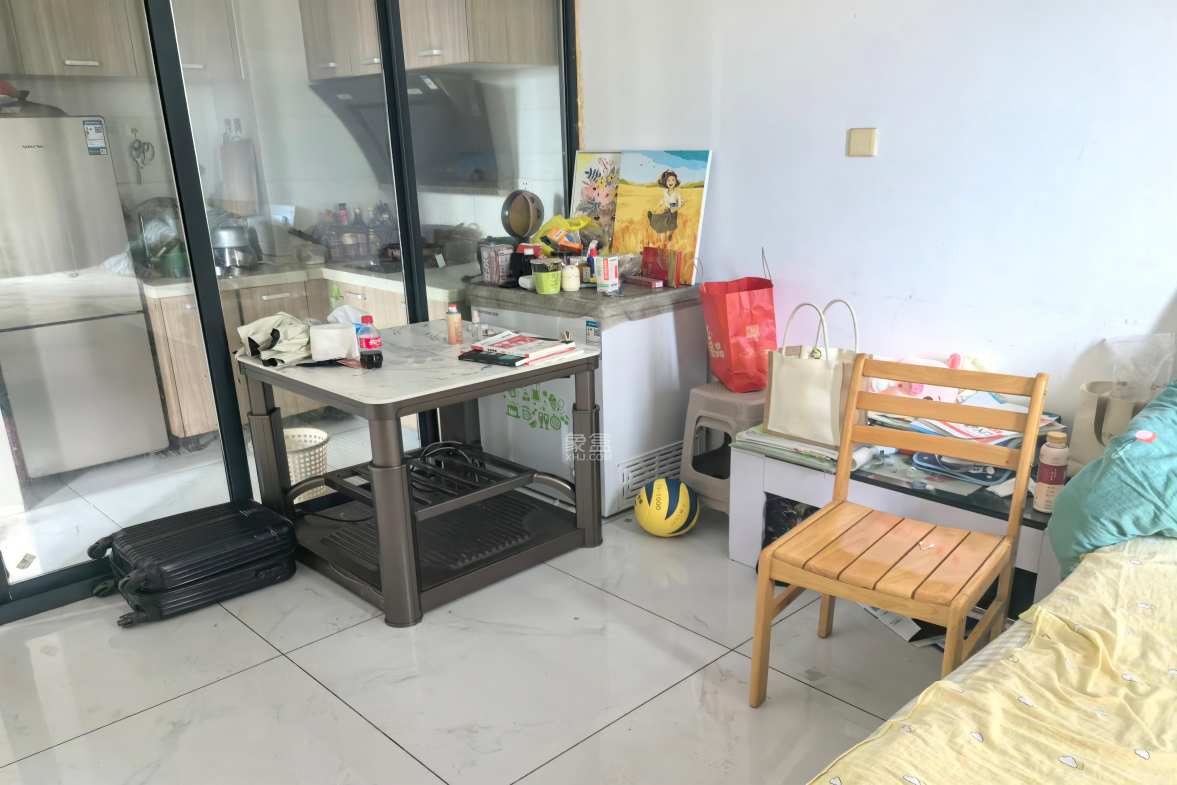 金茂梅溪湖  2室1厅1卫   1700.00元/月室内图