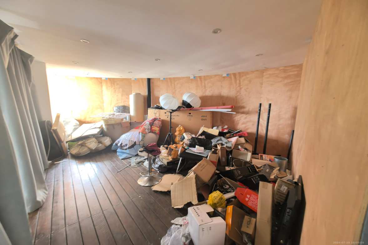 湘江世纪城富湾国际  1室2厅1卫   9000.00元/月室内图