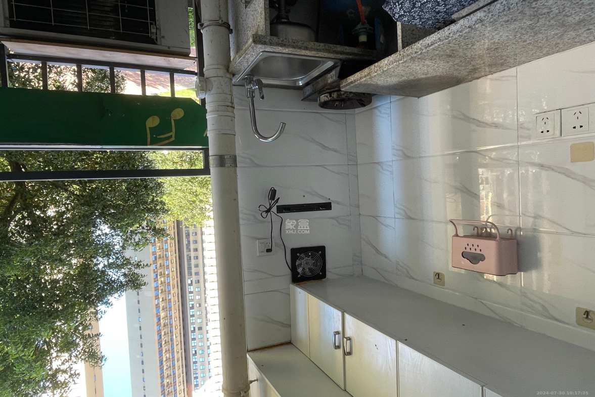 兰亭湾畔  1室1厅1卫   1200.00元/月室内图