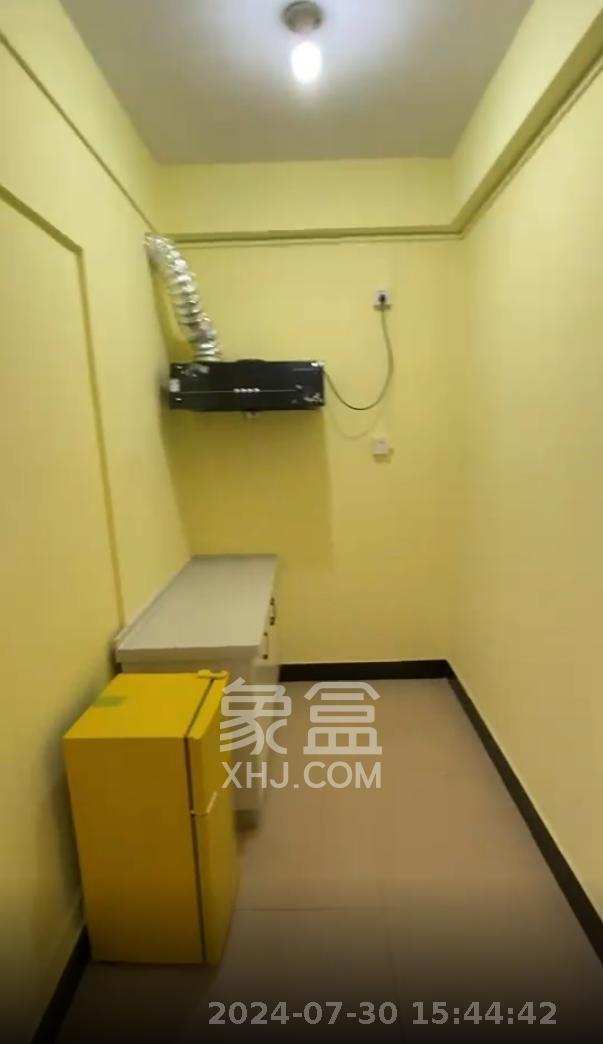 金色溪泉湾  4室2厅1卫   1300.00元/月室内图
