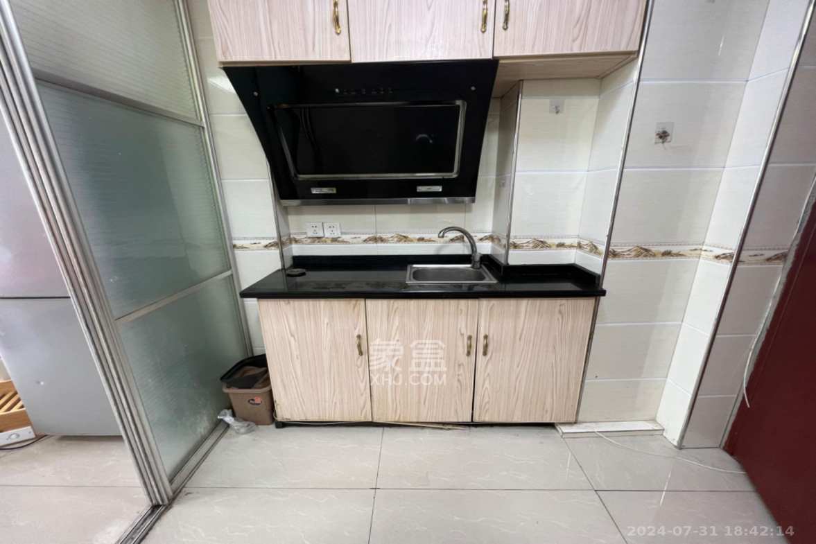 万象凯旋湾  1室1厅1卫   1500.00元/月室内图