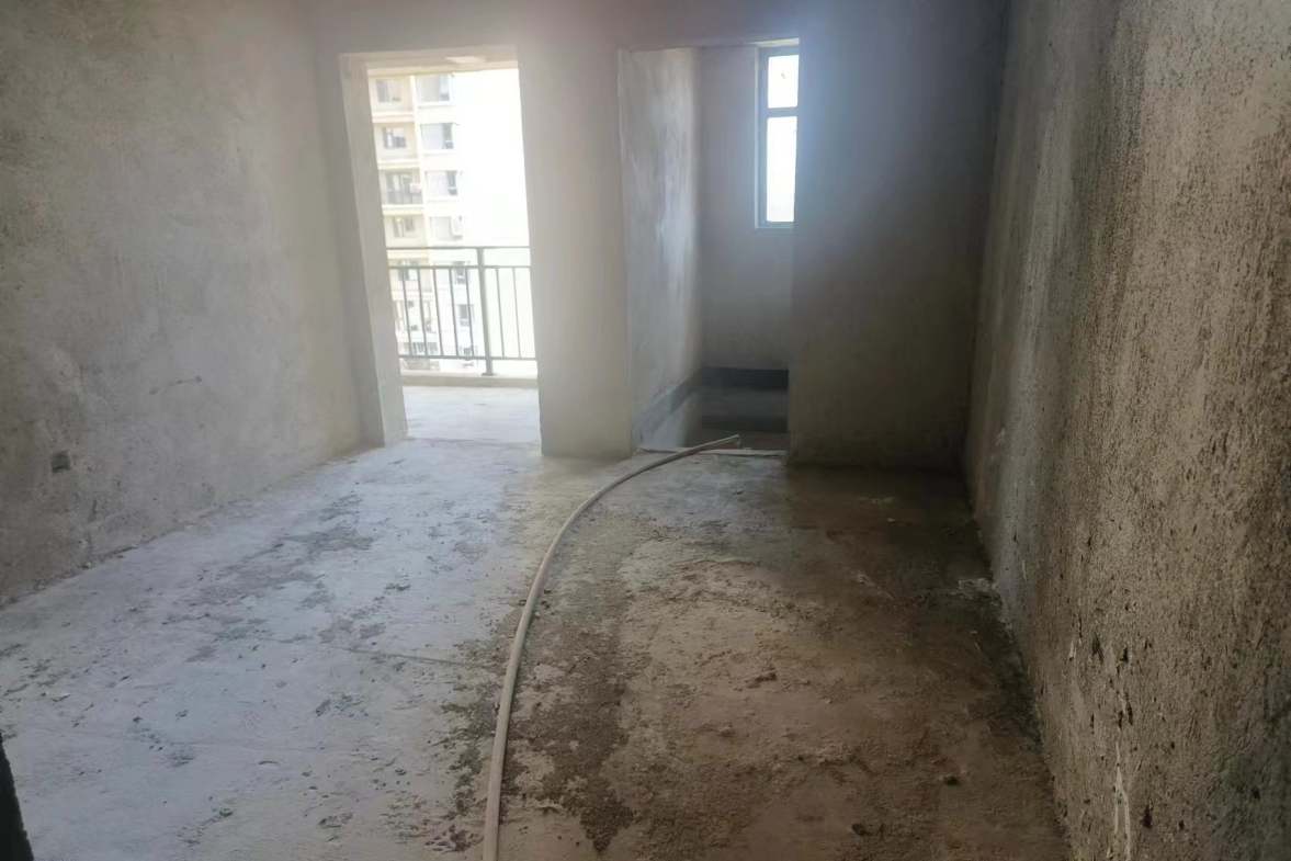 阳光时代 6室2厅3卫 98.8万 阳光时代 6室2厅3卫 98.8万室内图