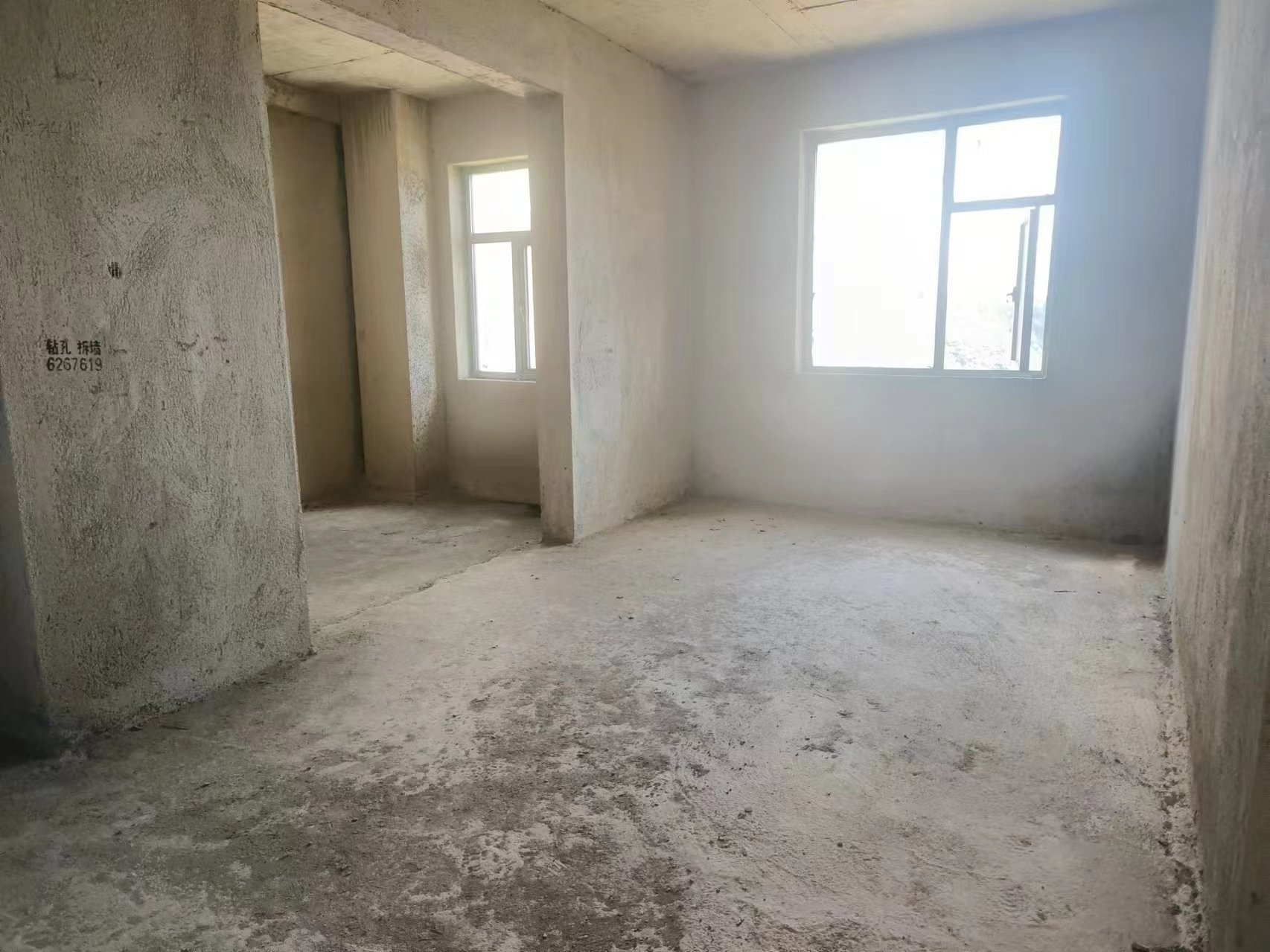 阳光时代  6室2厅3卫    98.8万