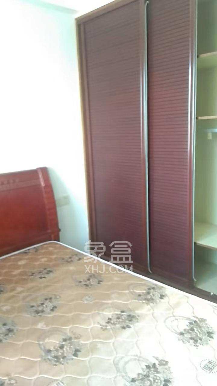 和沁园  3室1厅2卫   2600.00元/月室内图