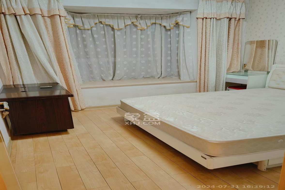 东方新世界  2室2厅1卫   2600.00元/月室内图