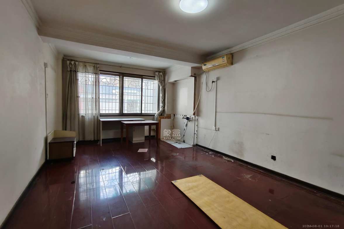 泰禹公馆 2室1厅1卫 1500.0元/月 泰禹公馆 2室1厅1卫 1500.0元/月室内图