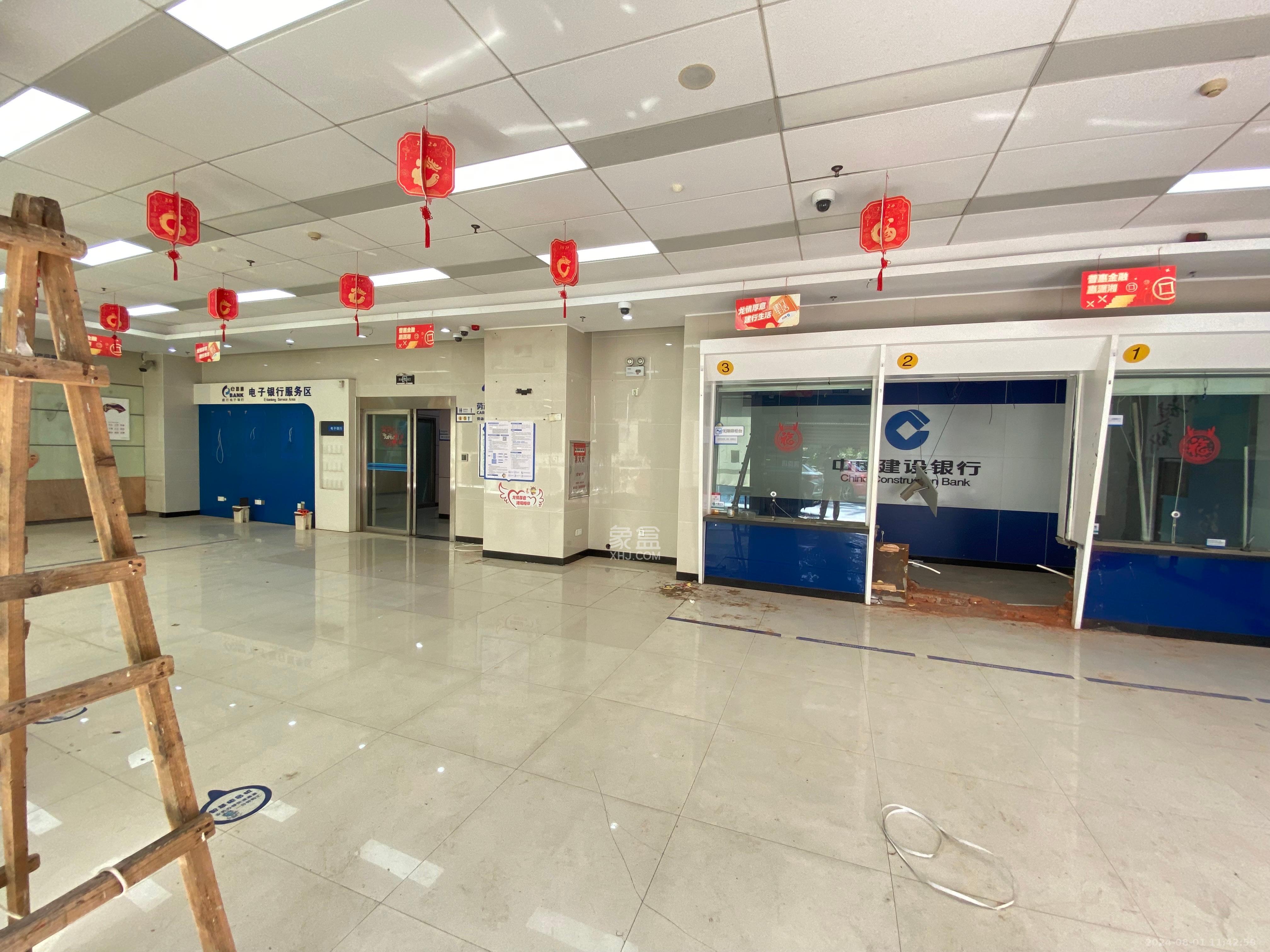 华菱蓝调国际（华菱.香墅美地）   351.77㎡     30000.00元/月室内图