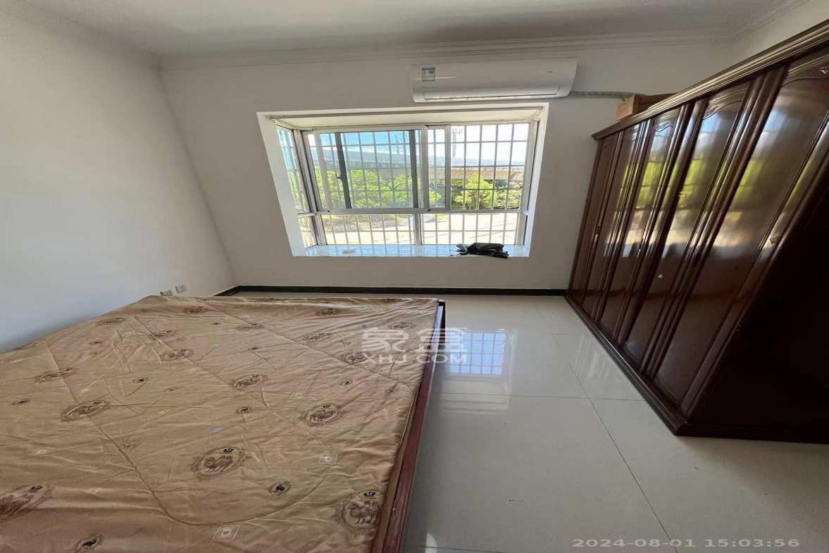 先锋新宇  3室2厅2卫    2500.0元/月室内图