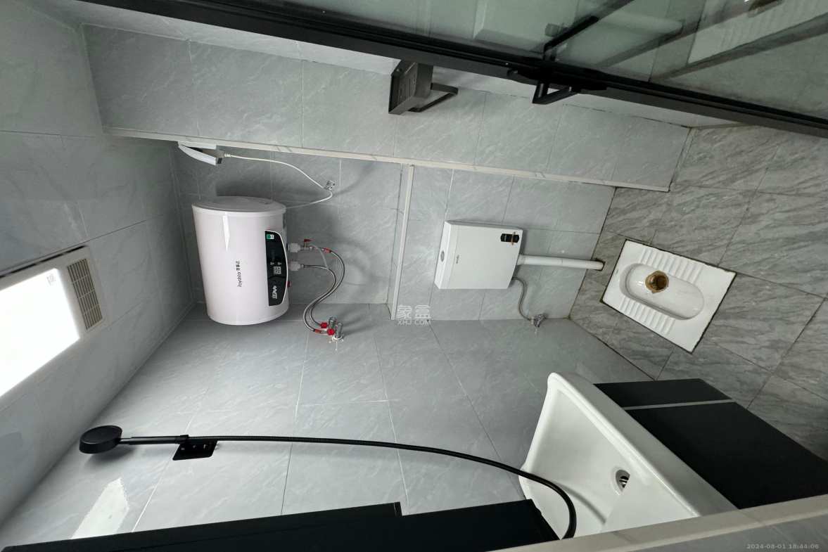 柏家塘小区  1室0厅0卫    1600.0元/月 柏家塘小区  1室0厅0卫    1600.0元/月室内图