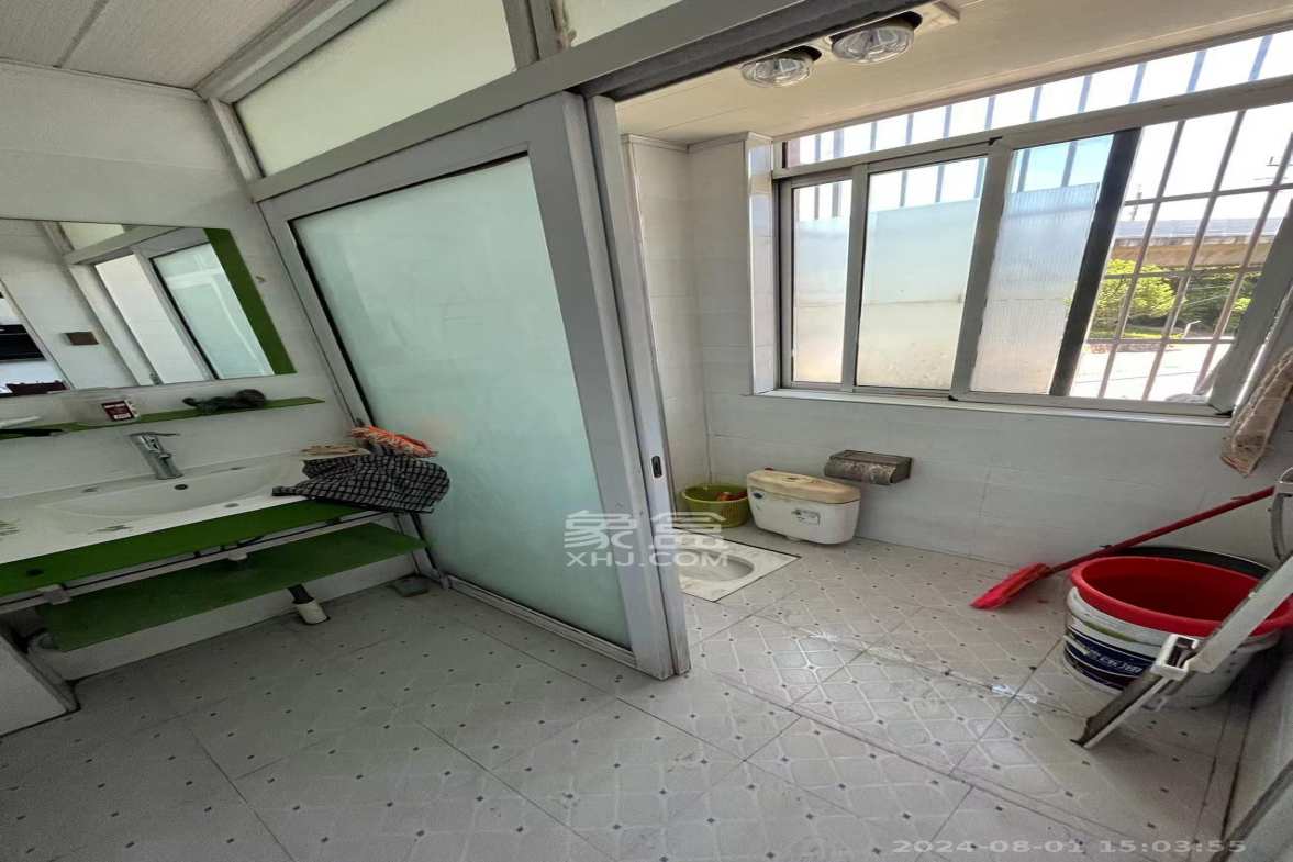 先锋新宇  3室2厅2卫    2500.0元/月室内图