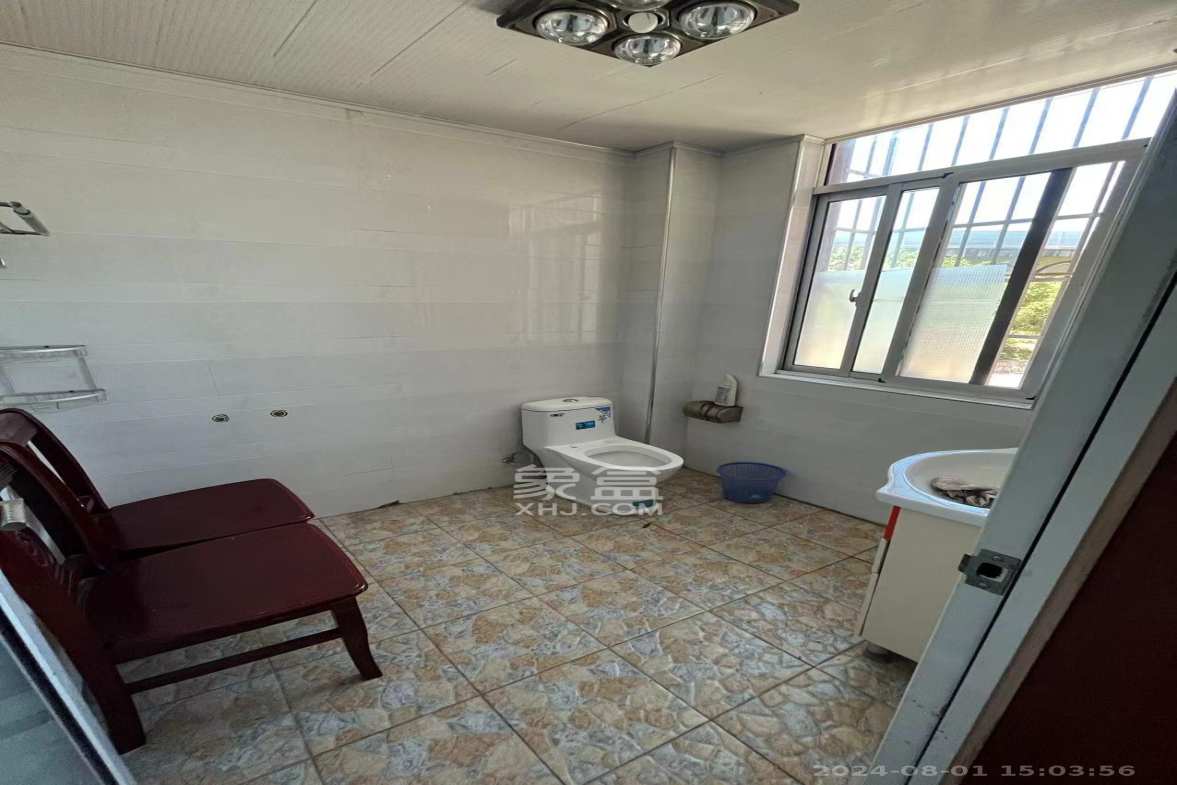 先锋新宇  3室2厅2卫    2500.0元/月室内图