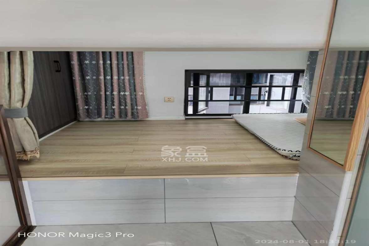 弘坤云寓  1室1厅1卫    1600.0元/月室内图