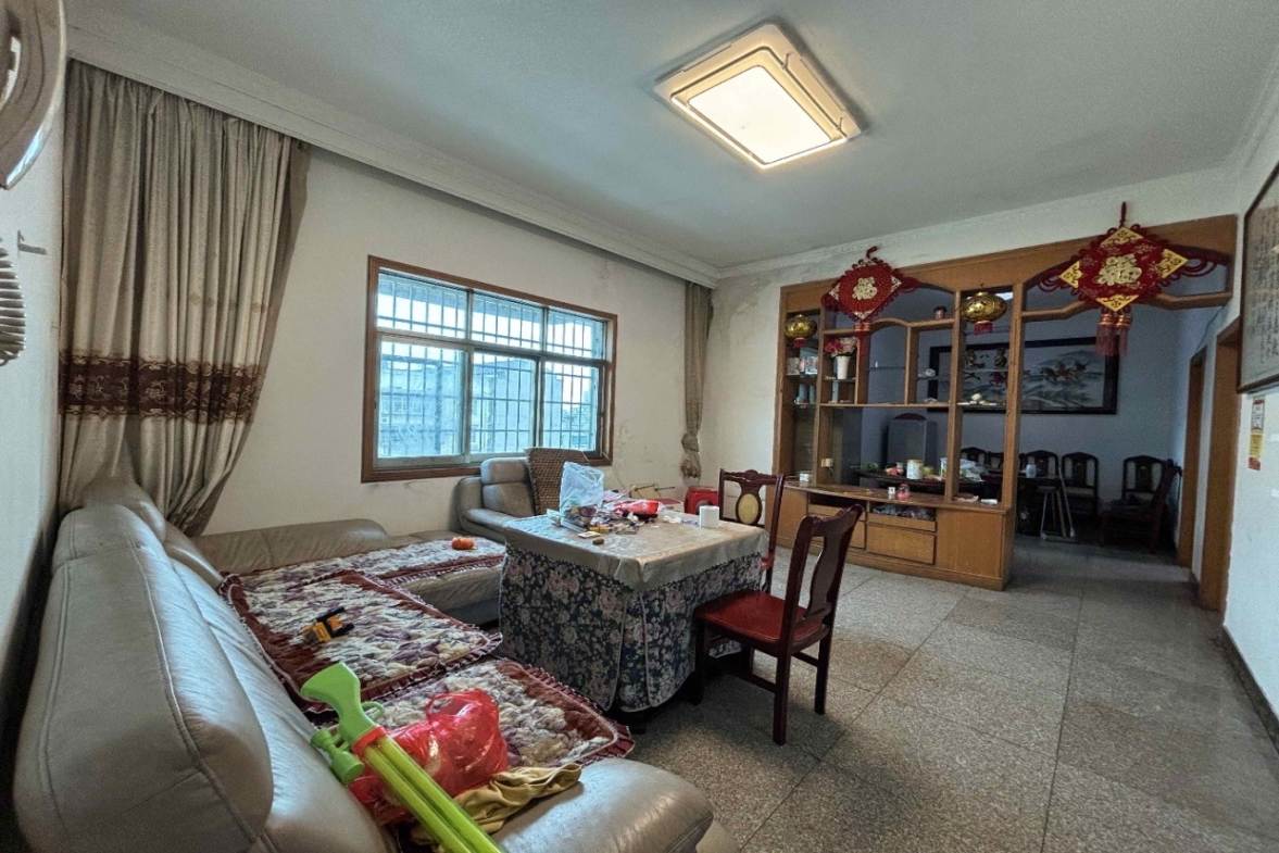 环卫处家属楼  1室0厅0卫    39.8万室内图1