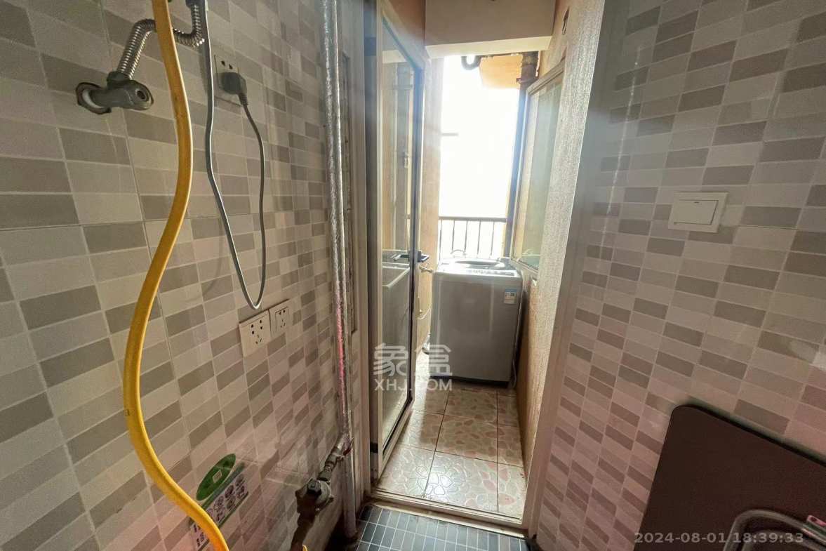 白沙晶城  1室1厅1卫    1800.0元/月 白沙晶城  1室1厅1卫    1800.0元/月室内图