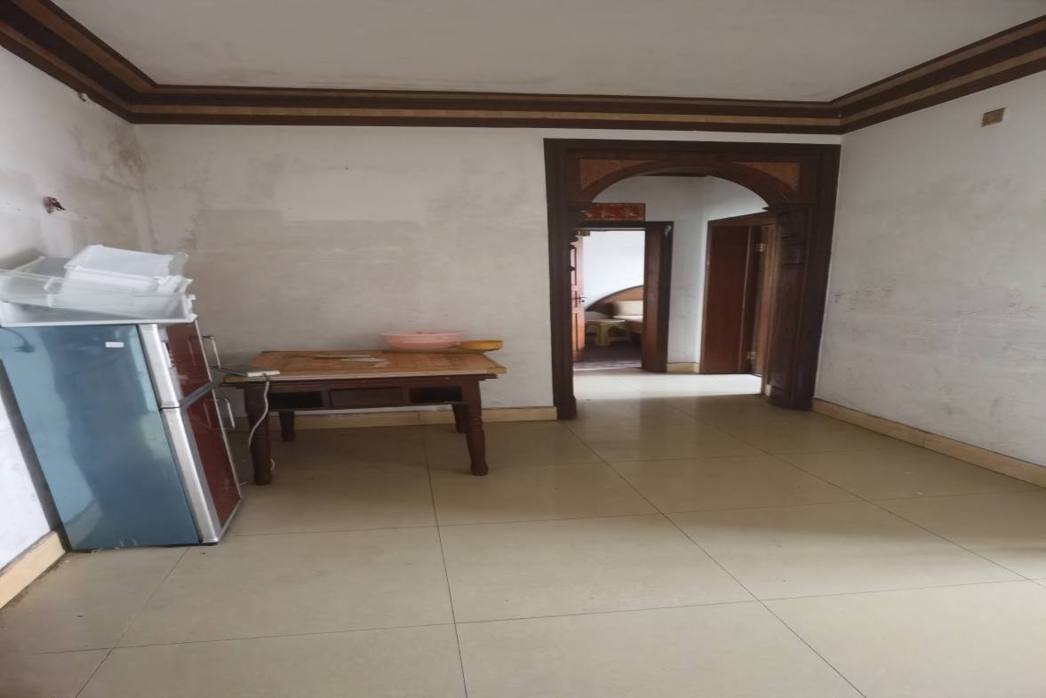 湘中园  3室2厅2卫    1200.0元/月室内图