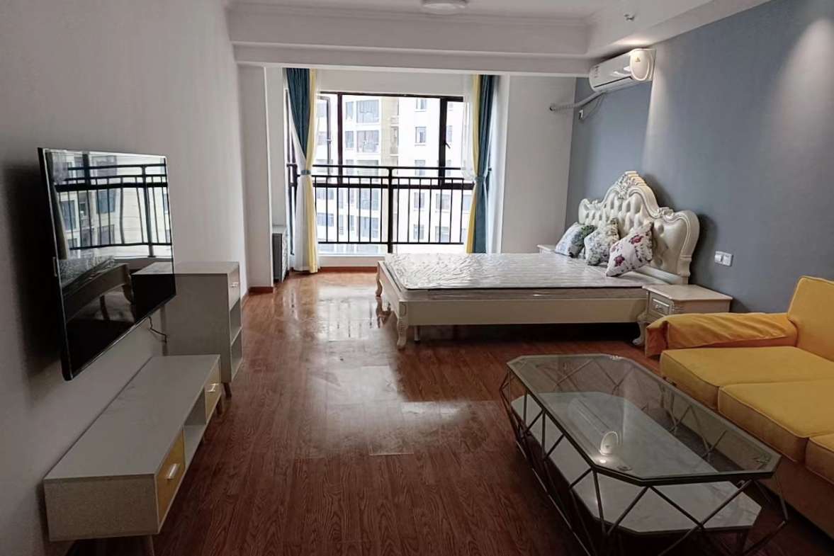 五江碧桂园城市广场 1室1厅1卫 29.8万 五江碧桂园城市广场 1室1厅1卫 29.8万客厅