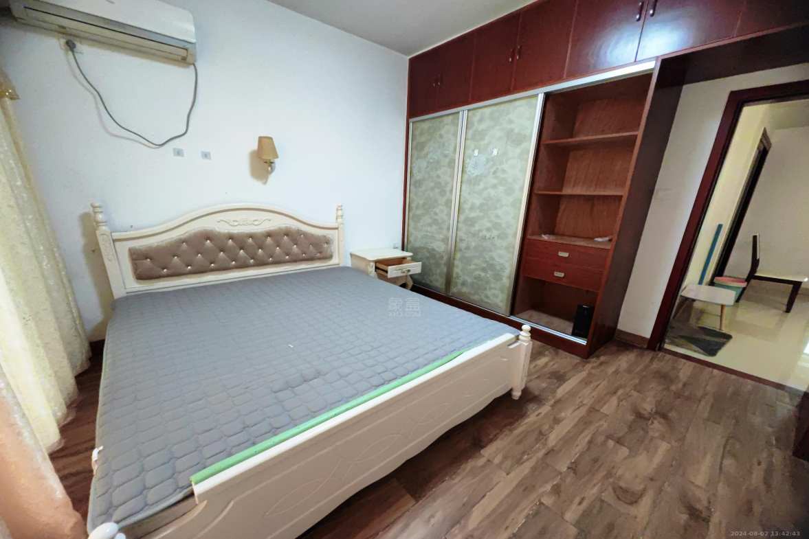 尚格名城香榭丽舍  3室2厅1卫    1700.0元/月 尚格名城香榭丽舍  3室2厅1卫    1700.0元/月室内图