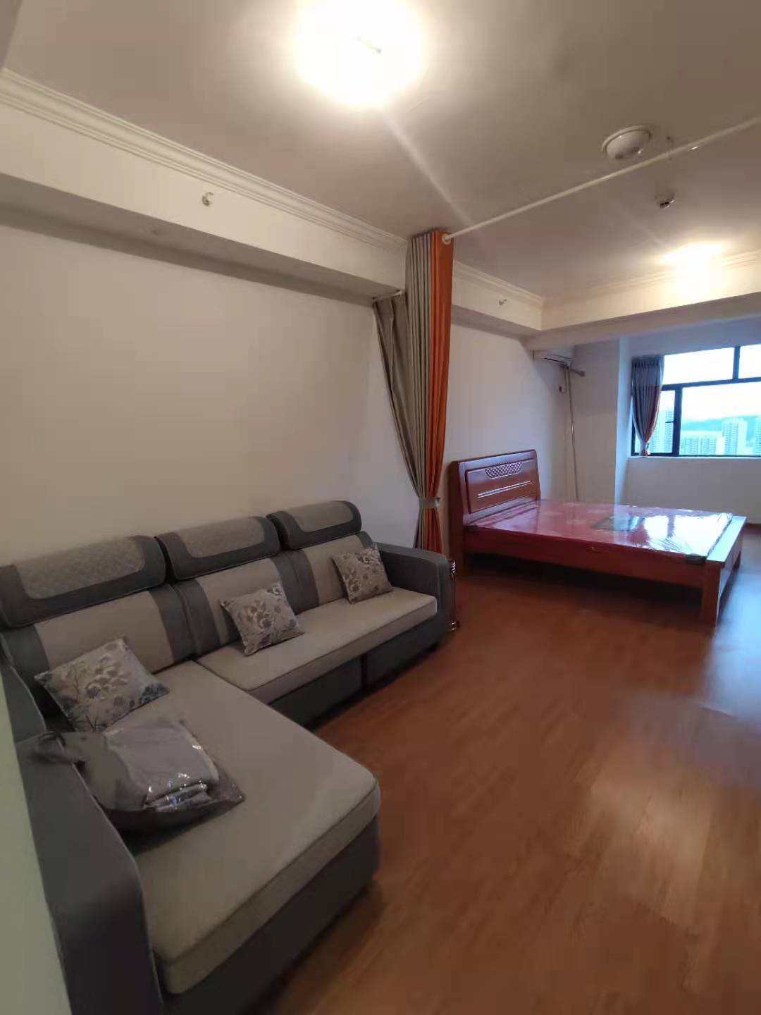 五江碧桂园城市广场  1室1厅1卫    1200.0元/月室内图