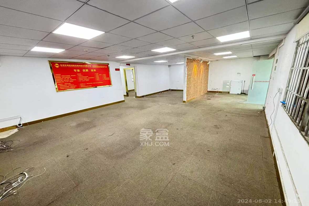 新世界百货（湖南供销大厦）  5室2厅1卫   5000.00元/月室内图